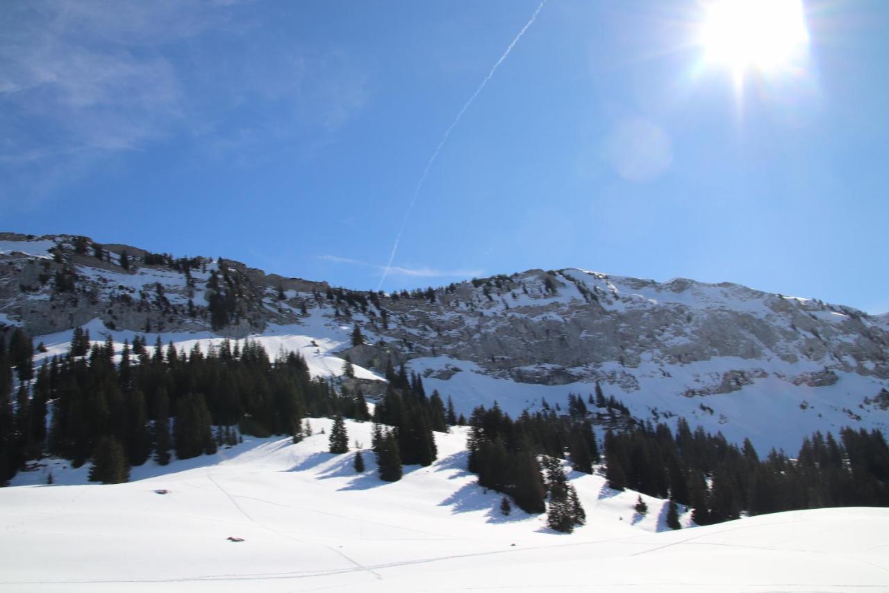 Logement Entre Lac Et Montagnes Тон Екстер'єр фото